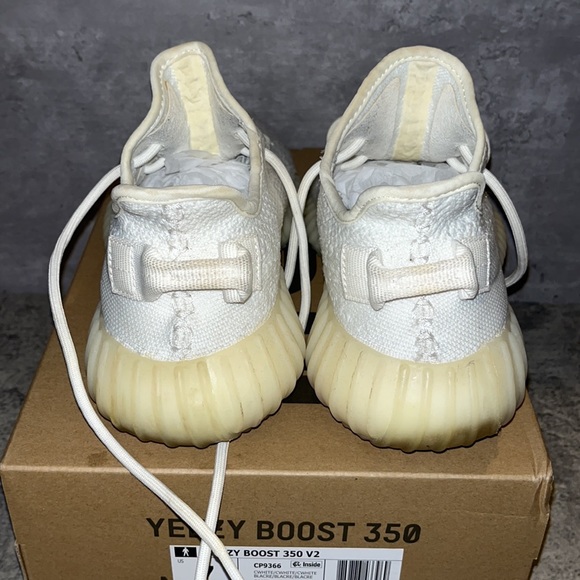 Yeeze Boost 350 white size 7 - Picture 8 of 8